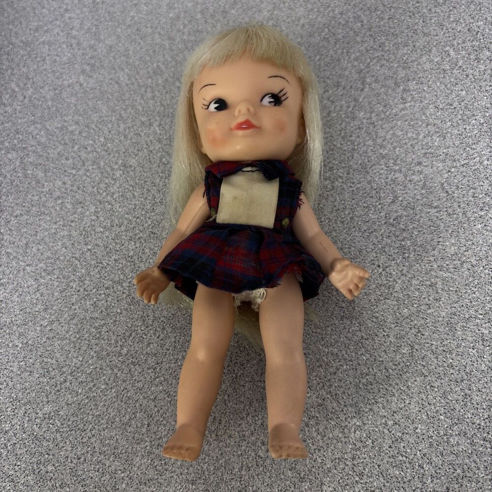 1966 Vintage Remco Pocketbook Doll Heidi  5 1/2"